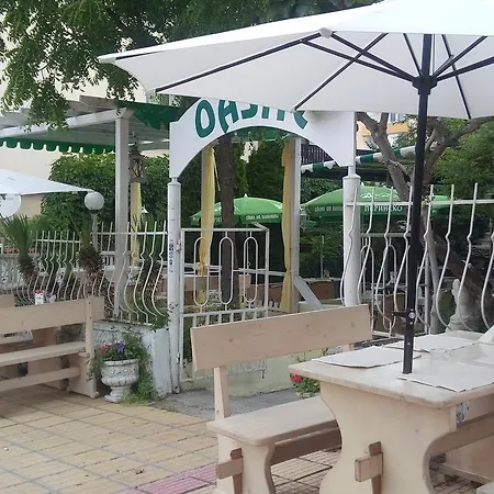 ゲストハウス Oasis キテン