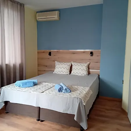 Guest house Oasis 2*