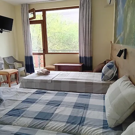 Oasis Guest house 2*