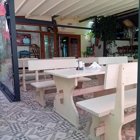 Oasis Kiten (Burgas)