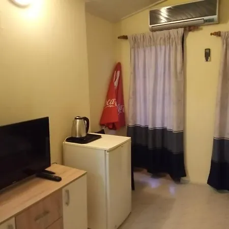 Oasis Πανσιόν Kiten (Burgas)