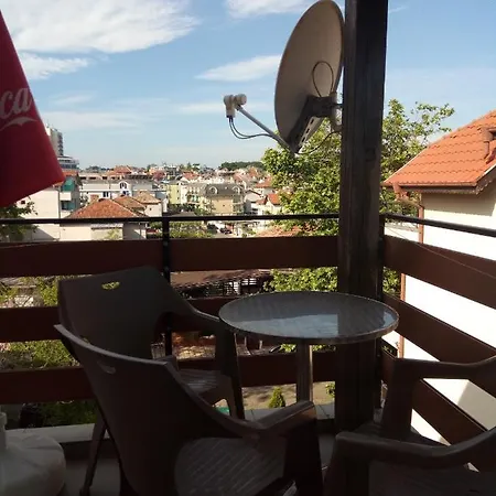 Oasis Πανσιόν